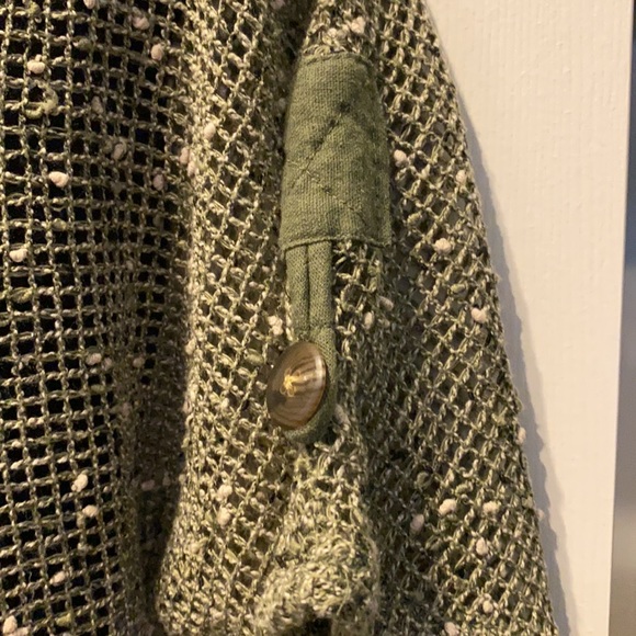 Chico’s green sharkbite cardigan - Picture 3 of 4